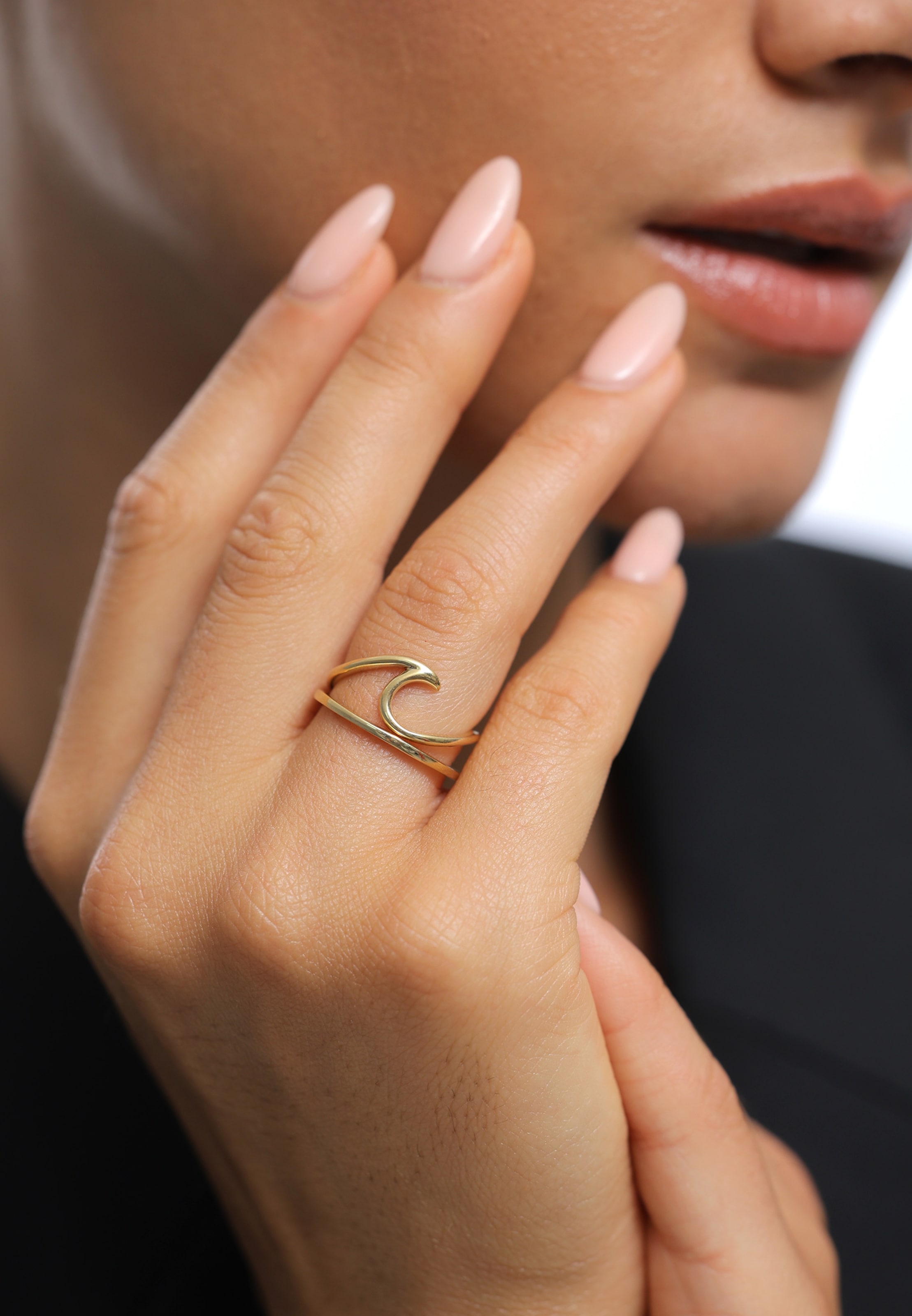 ELLI Prsten 'Welle' – zlatá: přední strana