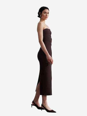 Robe de cocktail Dilvin en marron