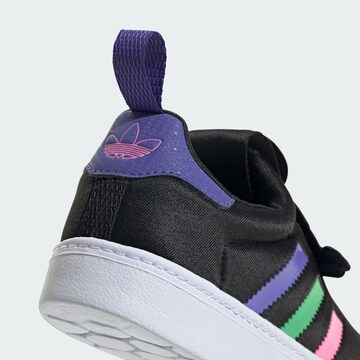 Baskets 'Disney Mickey Superstar 360' ADIDAS ORIGINALS en noir