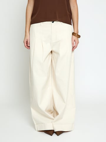 Peppercorn - regular Pantalón 'Nila' en beige: frente