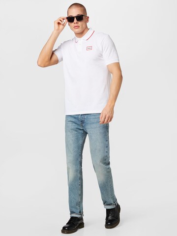 HUGO - Camiseta 'Demlock' en blanco
