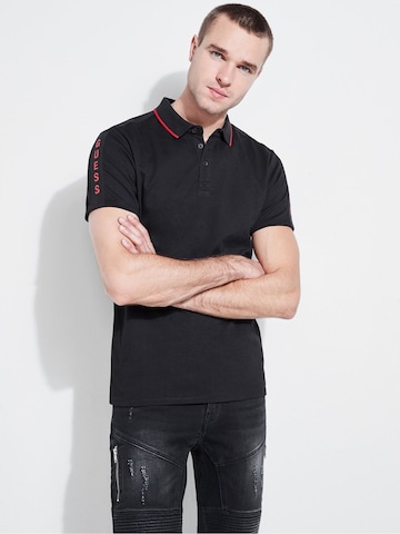 GUESS T-shirt i svart: framsida