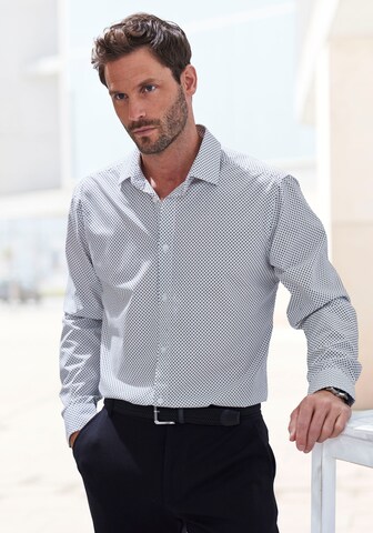 H.I.S - Ajuste regular Camisa en blanco
