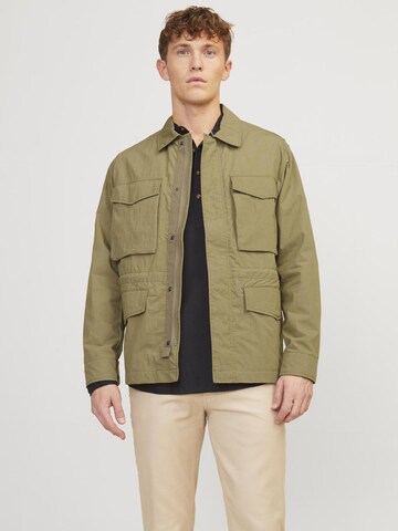 Veste mi-saison JACK & JONES en vert : devant