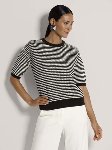 MADELEINE Sweater in Black: front