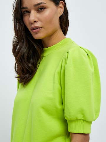 minus Sweatshirt 'Mika' in Grün