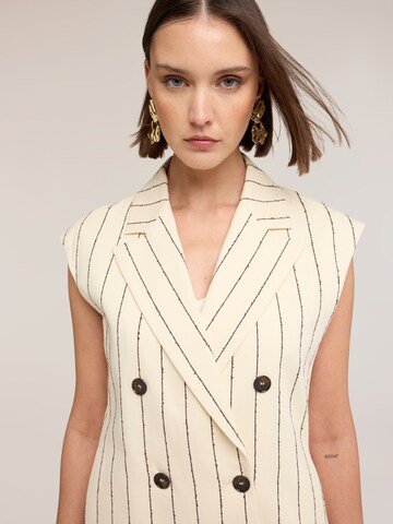Gilet MOTIVI en beige