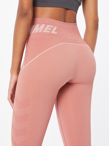 Skinny Pantaloni sportivi di Hummel in rosa