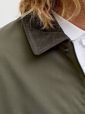 Veste mi-saison JACK & JONES en vert