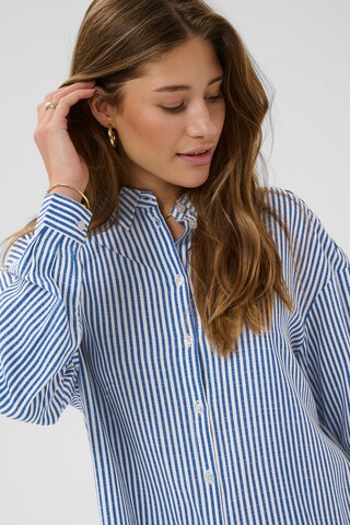 Cream Blouse 'Tiah' in Blue