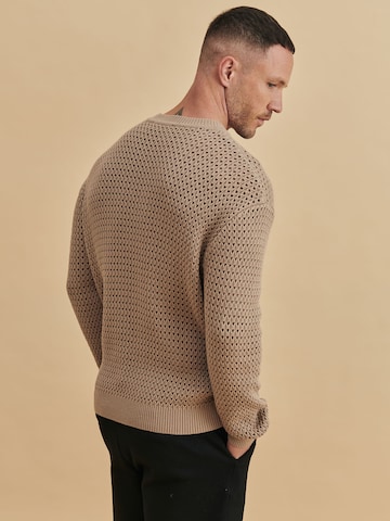 DAN FOX APPAREL Sweter 'Antonio' w kolorze beżowy