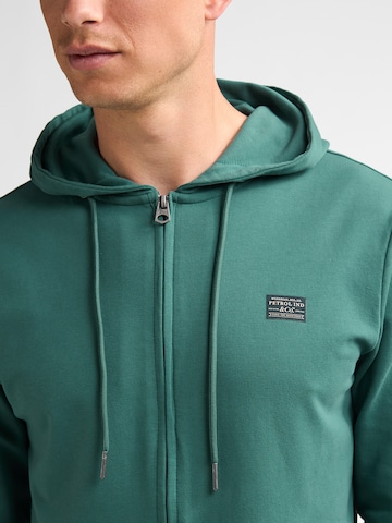 Petrol Industries - Sudadera con cremallera en verde