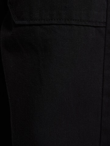 Bershka Loosefit Hose in Schwarz