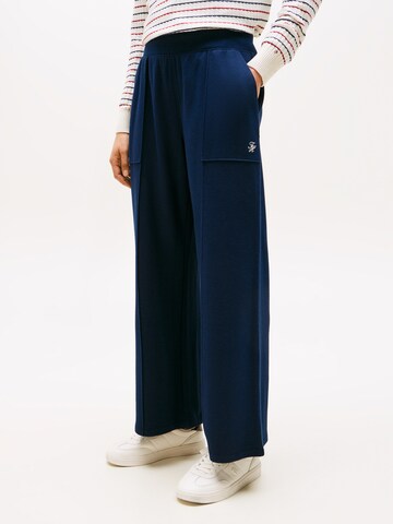 TOMMY HILFIGER Široke hlačnice Hlače | modra barva: sprednja stran