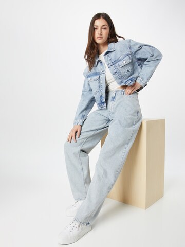 Geacă de primăvară-toamnă de la Calvin Klein Jeans pe albastru