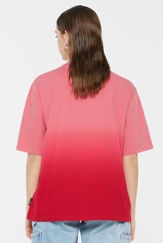 Harlem Soul PAU-LA T-Shirt Oversized Dip Dyed in Rot
