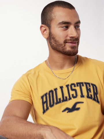 HOLLISTER - Camiseta en amarillo