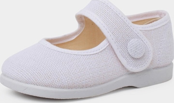 Pisamonas Ballet Flats in White: front