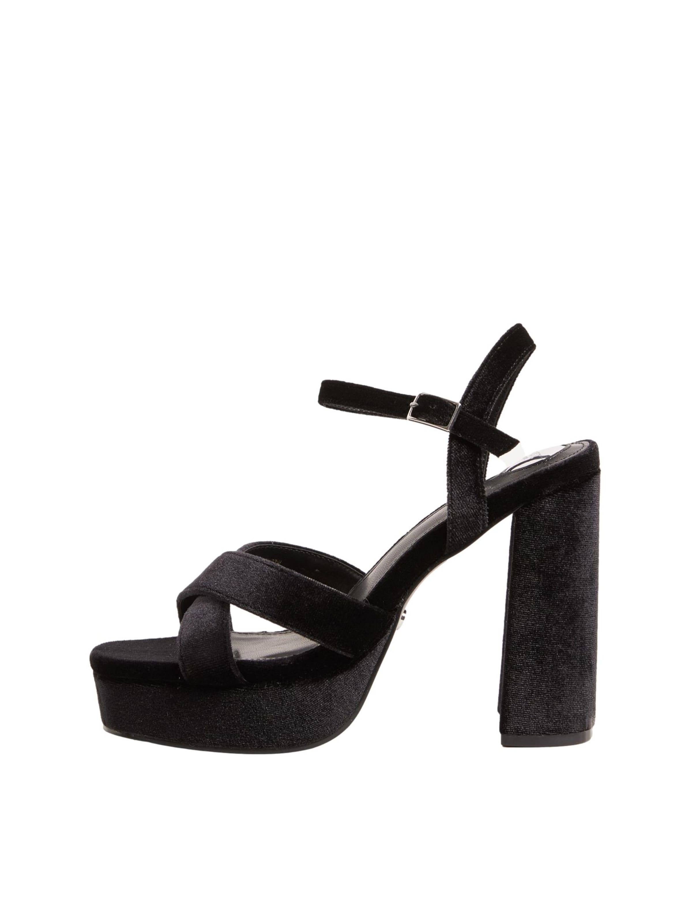 Lipsy Páskové sandály – černá: přední strana