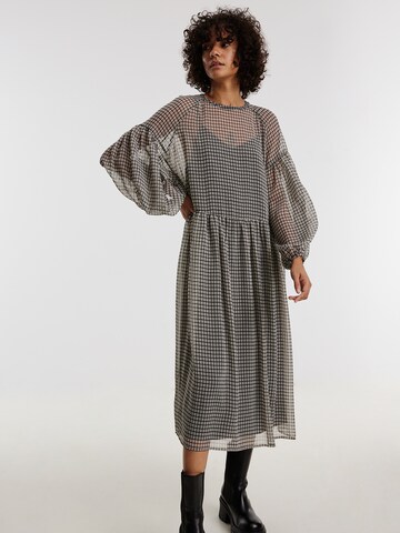 EDITED Dress 'Cim' in Beige: front