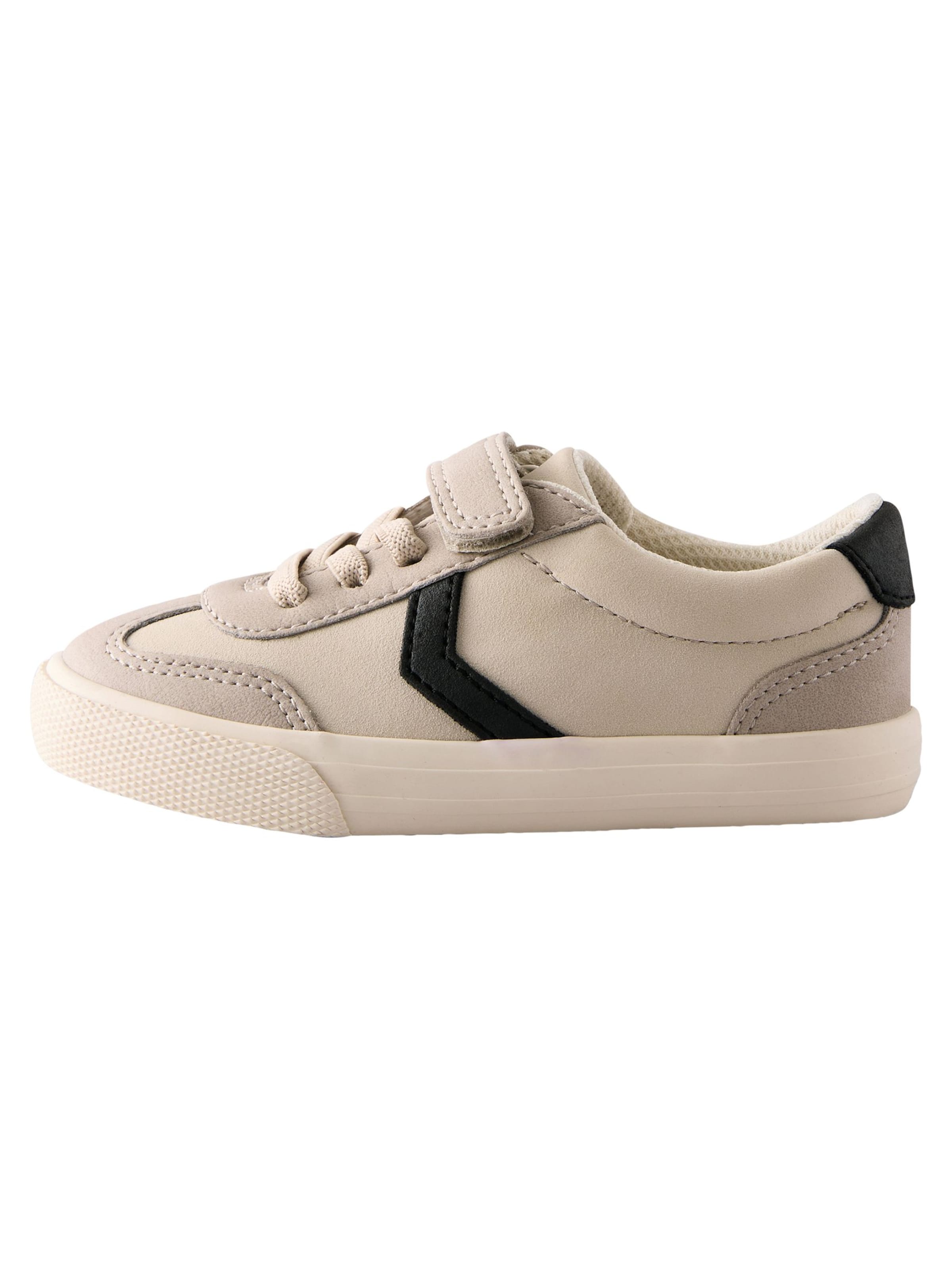 Next Trainers in Grey: front