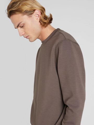 Casual Friday Sweatshirt 'Sebastian' in Brown