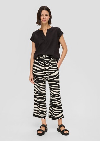 Wide leg Pantaloni con pieghe di s.Oliver in nero