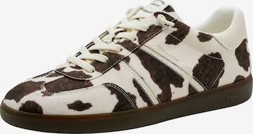 Baskets basses Tamaris en blanc : devant