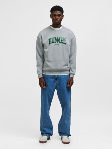 Hummel Sweatshirt 'UNIVERSITY BEE' i grå