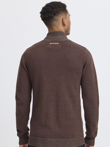 INDICODE JEANS Gebreid vest 'Andy' in Bruin