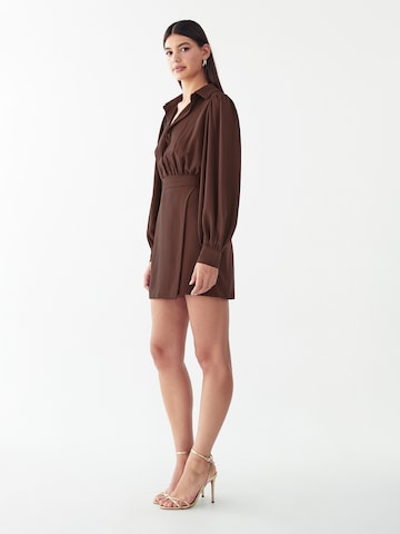 Willa - Vestido 'RILEY' em castanho