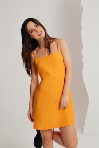 A LOT LESS Φόρεμα 'Carolina' σε πορτοκαλί: μπροστά