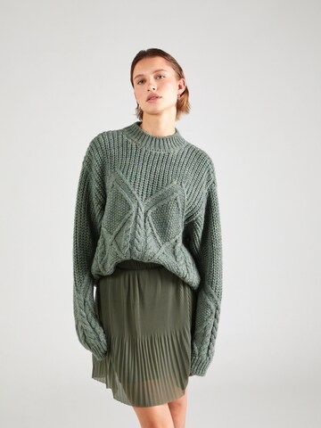 Guido Maria Kretschmer Women Sweater 'Pernilla' in Green: front