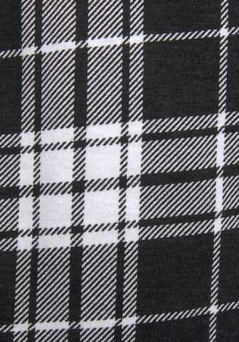 Pantaloncini da pigiama di VIVANCE in nero