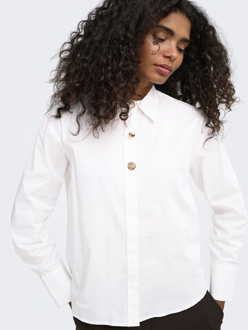Camicia da donna 'KAYLEN' di ONLY in bianco