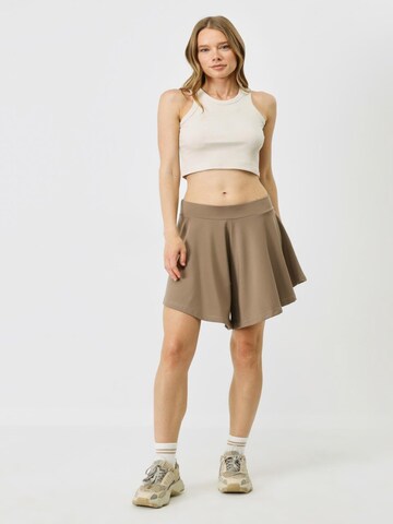 C&City Loosefit Shorts in Braun