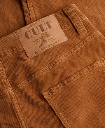 Superdry & Co Regular Broek in Bruin