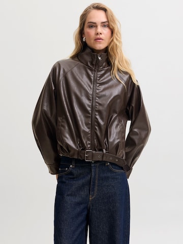 JJXX - Chaqueta de entretiempo 'JXZARIA' en marrón: frente