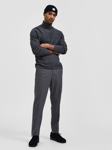 SELECTED HOMME Regular Hose in Grau