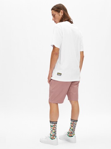 hydroponic - Camiseta 'Hydroponic x South Park Regular-Fit Crew Graphic T-Shirt' en blanco