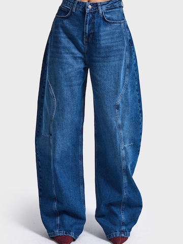 Barrel Jean 'BARREL BALLOON MID RISE JEANS - AZURE' IT'S BASIC en bleu