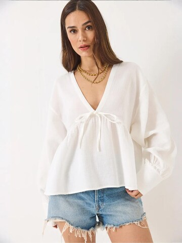 Bianco Lucci Blouse in Wit