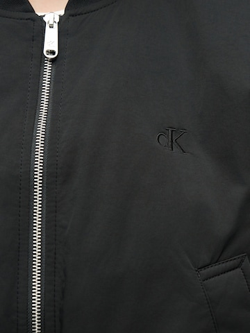 Calvin Klein Jeans Regular Jacke 'ESSENTIAL' in Schwarz