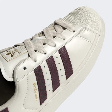 ADIDAS ORIGINALS Låg sneaker 'Superstar II' i vit