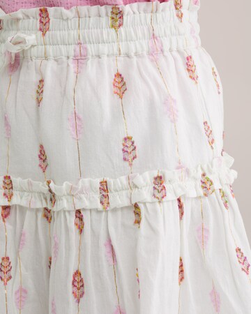 WE Fashion - Falda en blanco