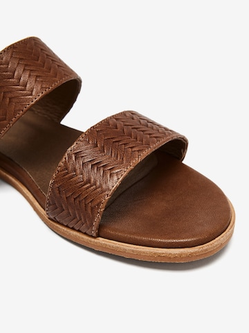 NINE TO FIVE Mules 'Adria' in Brown