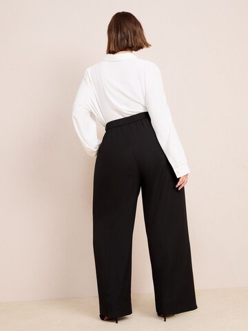 Wide Leg Pantalon à plis Friends Like These en noir
