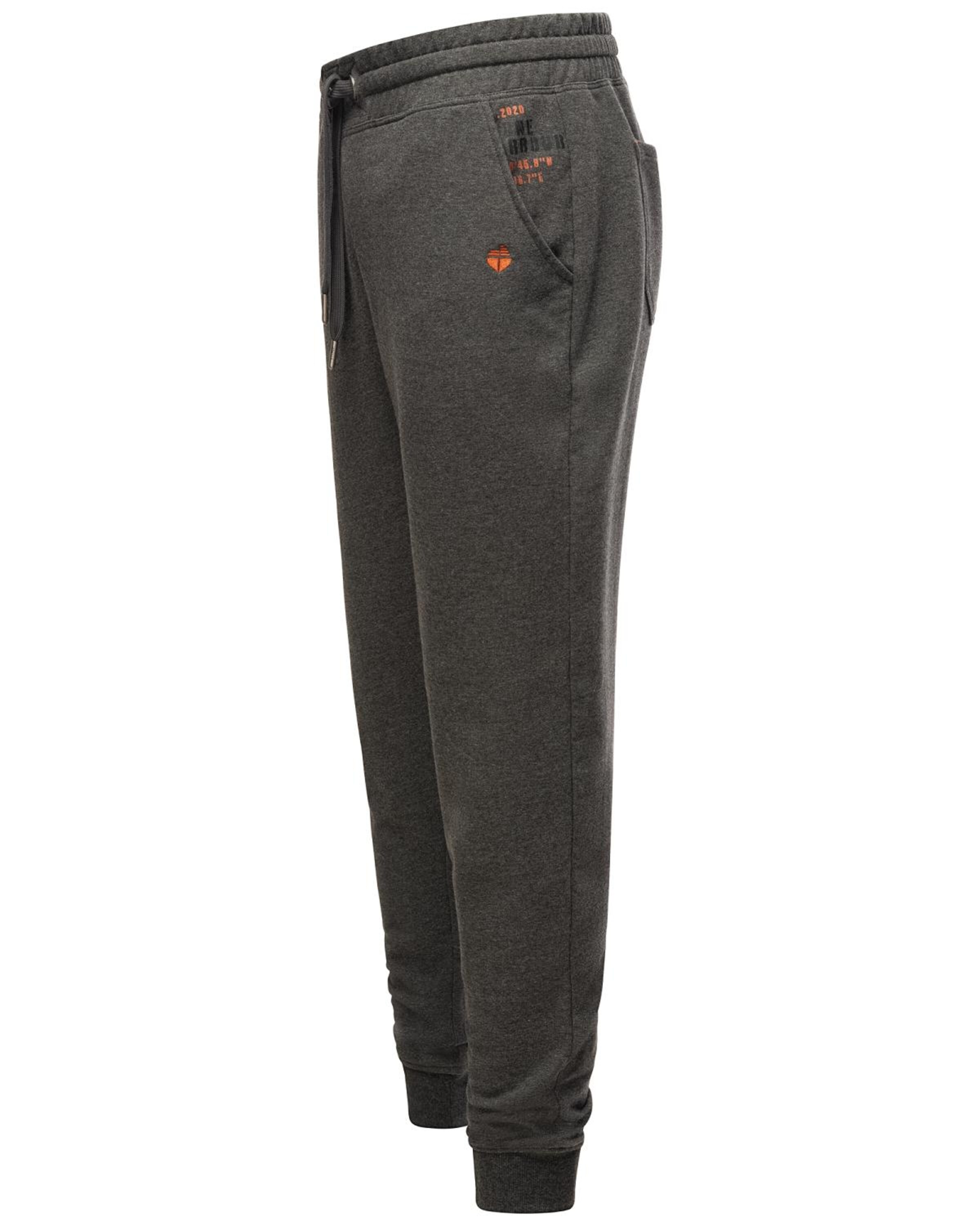 Tapered Pantaloni 'Pedro Maliki' di STONE HARBOUR in grigio