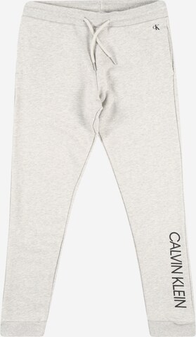 Pantalon Calvin Klein Jeans en gris : devant