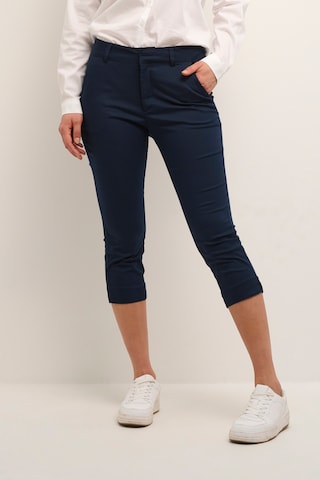 Coupe slim Pantalon 'Alea' Kaffe en bleu : devant